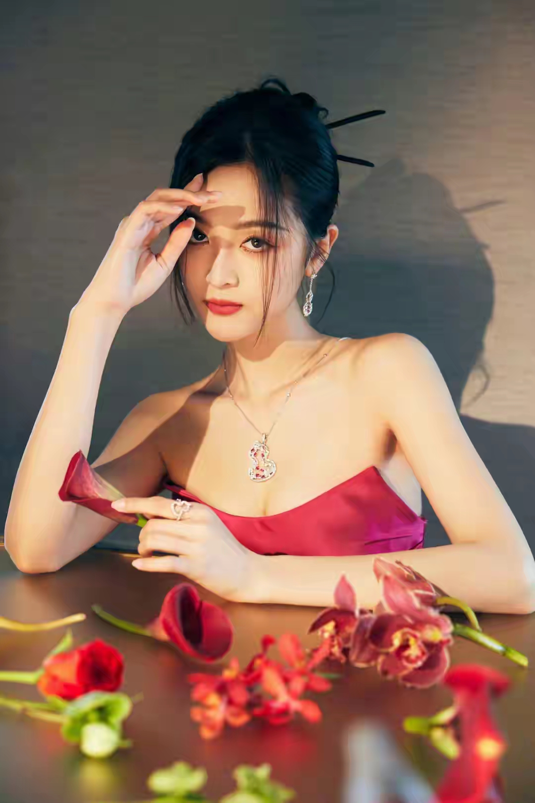 9869995fbf5a4d54b8c42a09328e771a~tplv-tt-origin-web_gif.jpg