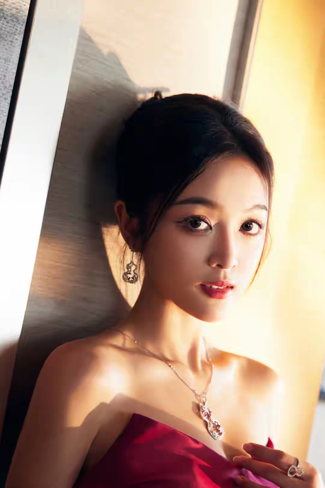 ad9858426d604d95ae7af31dcb15d9d9~tplv-tt-origin-web_gif.jpg